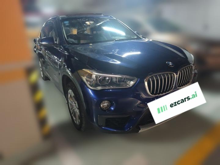 X1 2016 sDrive18Li Exclusive photo 3