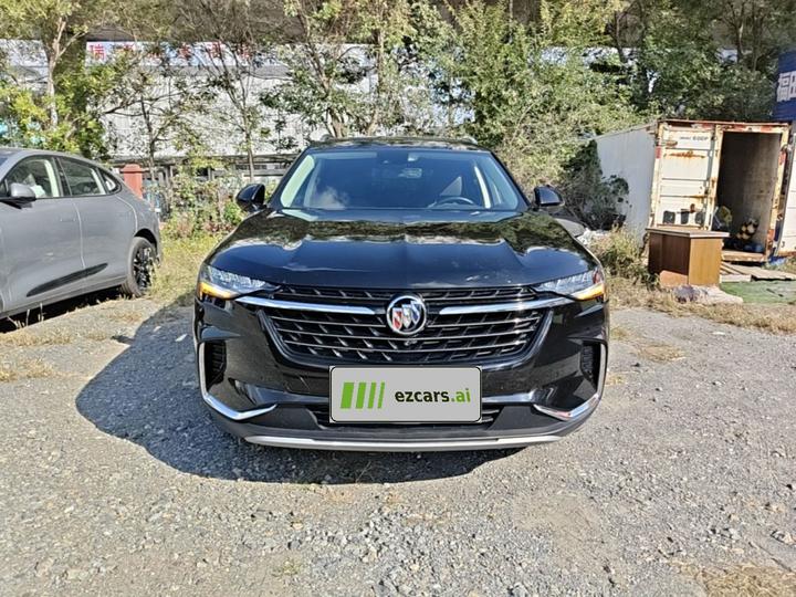 2022 Envision Plus 652T 5-Seater Luxury photo 2