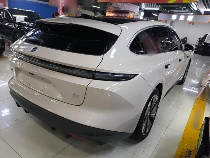 ET5T 2024 75kWh Touring photo 4