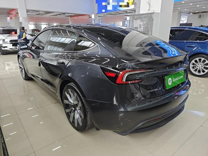 Model 3 2023 Long Range AWD photo 4