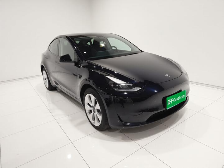 Model Y 2022 Facelift RWD photo 3