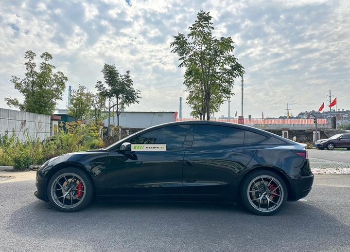Model 3 2021 Standard Range RWD Upgraded photo 5
