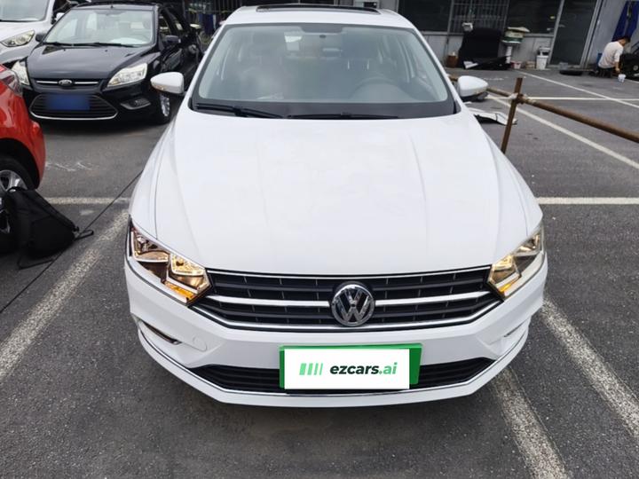 Bora 2017 1.6L MT Comfort photo 2