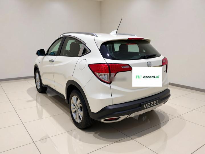 Vezel 2017 1.5L CVT RWD Comfort photo 4