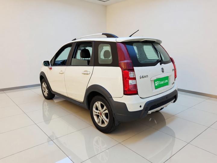 XV 2015 1.6L CVT Luxury photo 4