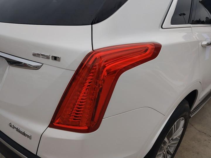 XT5 2018 25T Luxury photo 7
