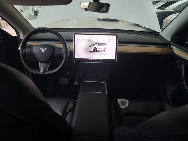 Model Y 2022 RWD photo 5