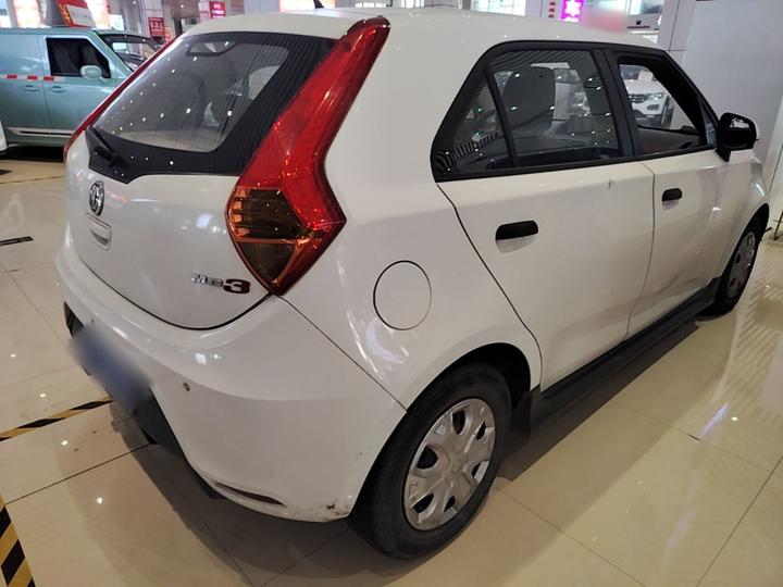3 2016 1.3L AMT Comfort photo 4