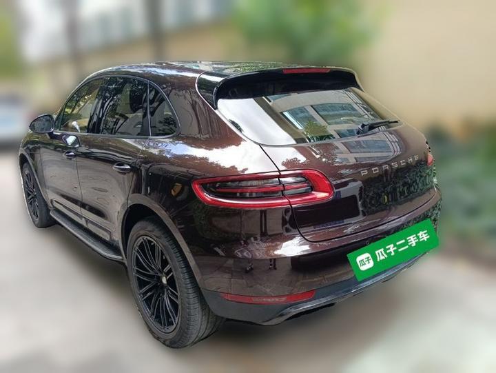 2017 Macan 2.0T photo 4