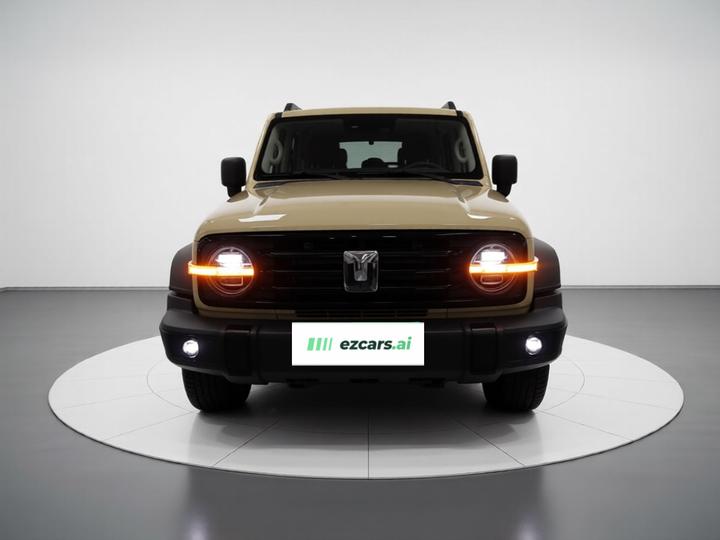 300 EV 2025 Hi4-T 37.1kWh photo 2