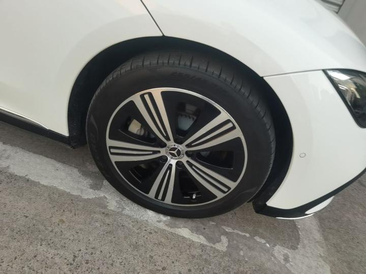 EQE 2025 500 4MATIC Luxury photo 8
