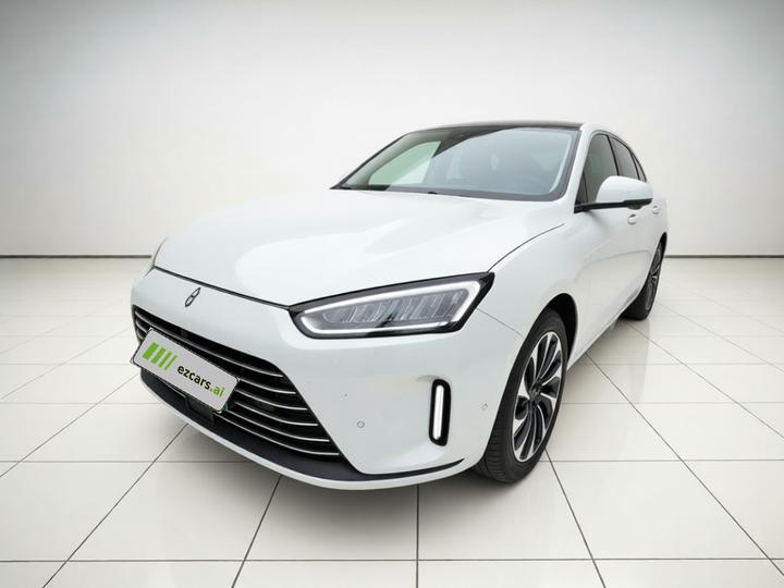 HIMA AITO M5 2022 EREV AWD Performance