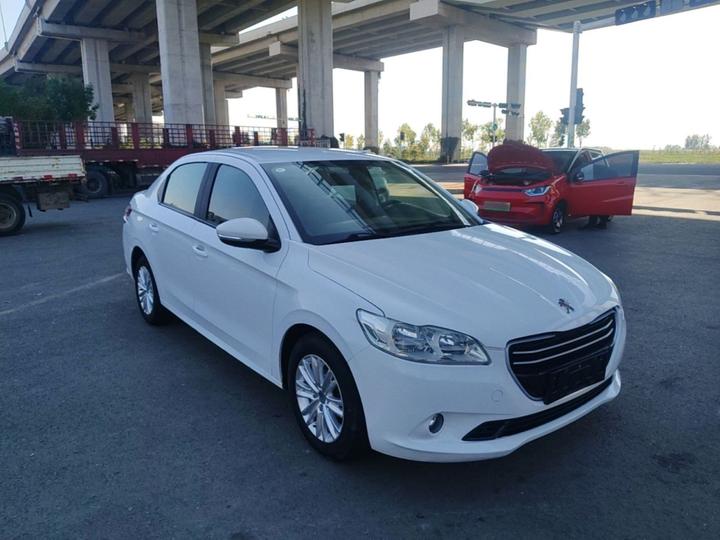 301 2016 1.6L MT photo 3