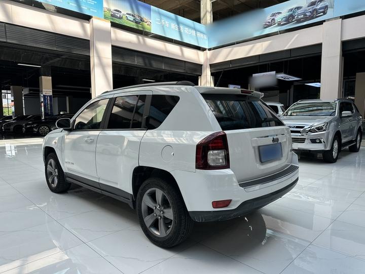 Compass Imported 2014 Facelift 2.4L AWD Comfort photo 4