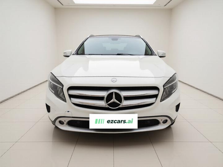 GLA 2015 GLA 200 Dynamic photo 2