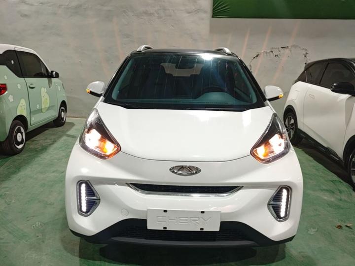 QQ Little Ant 2022 LFP 30kW 301km photo 2
