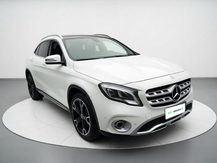 GLA 2017 GLA 220 4MATIC Fashion photo 3