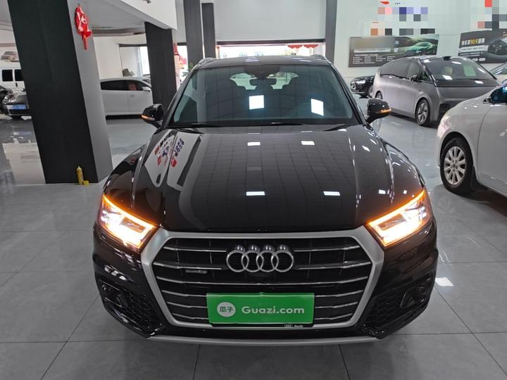 Q5L 2020 45 TFSI Exclusive photo 2