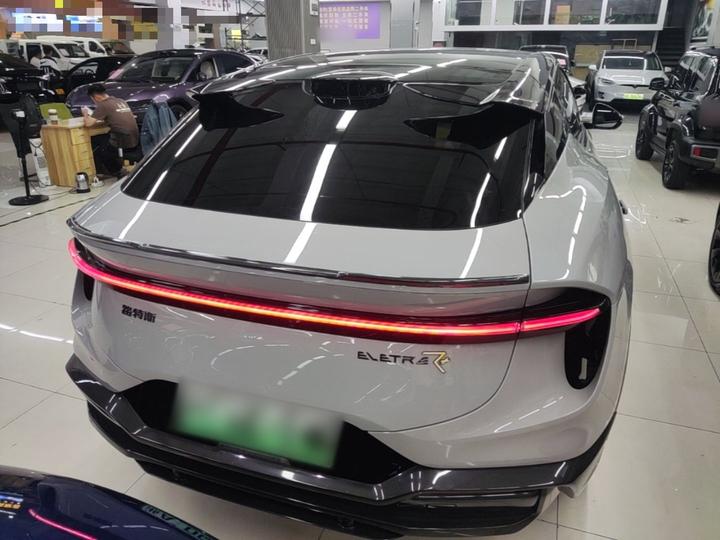 Lotus 2023 ELETRE R+ photo 5