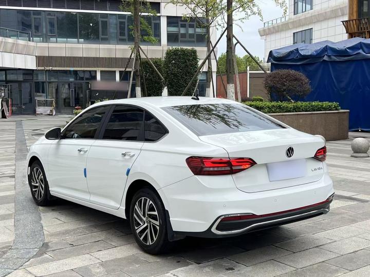 Lavida 2024 1.5L AT photo 4