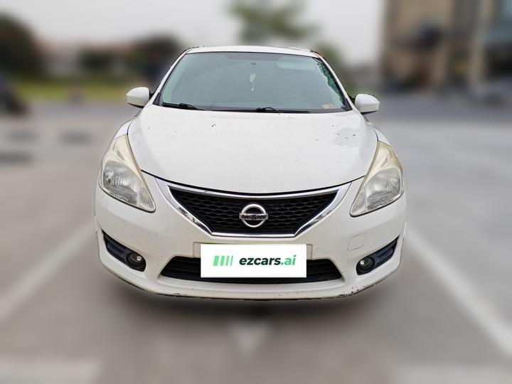 Tiida 2014 1.6L CVT Smart photo 2