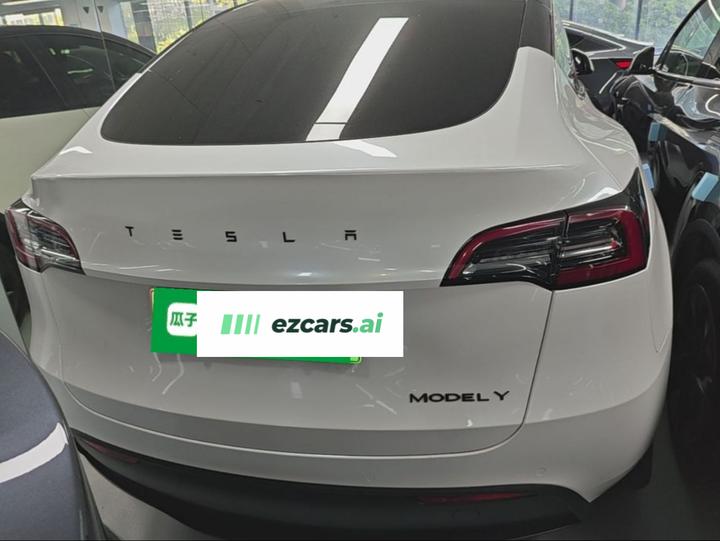 Model Y 2023 RWD photo 5
