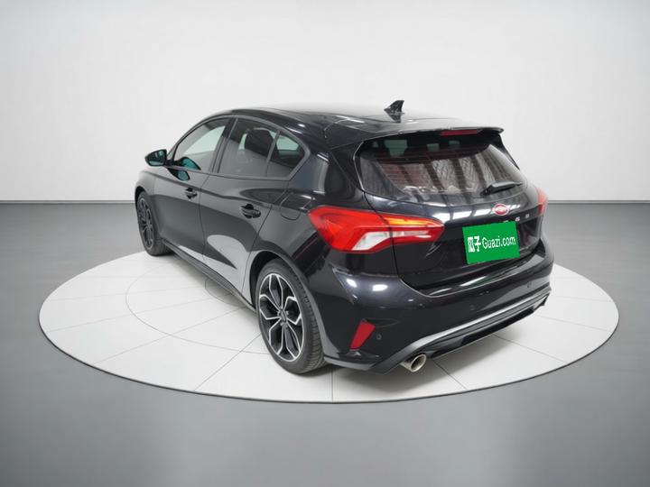 Focus 2020 Hatchback EcoBoost 180 AT ST Line photo 4