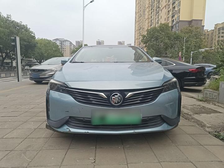6 2020 PHEV photo 2