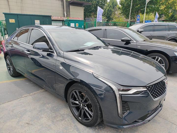 CT4 2022 28T Luxury photo 3