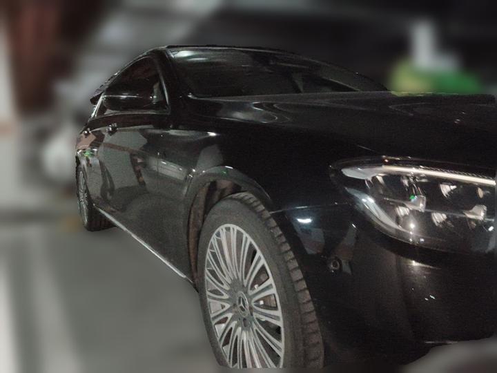 E-Class 2023 E 300 L Luxury photo 3