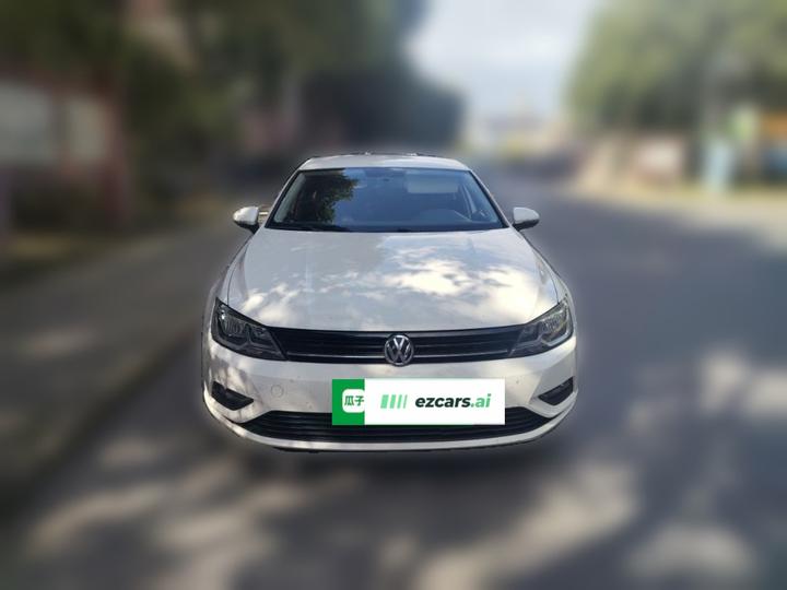 Lamando 2017 230TSI DSG photo 2