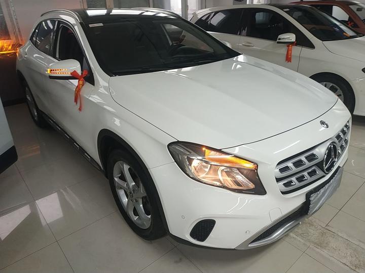 GLA 2018 GLA 200 Dynamic photo 3