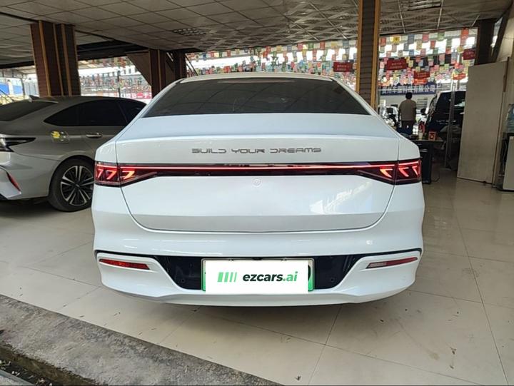 Qin PLUS 2023 Champion EV 510KM Leading photo 3