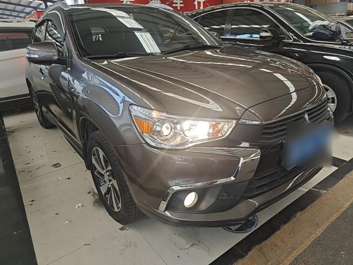 ASX 2016 2.0L CVT RWD Pilot photo 3