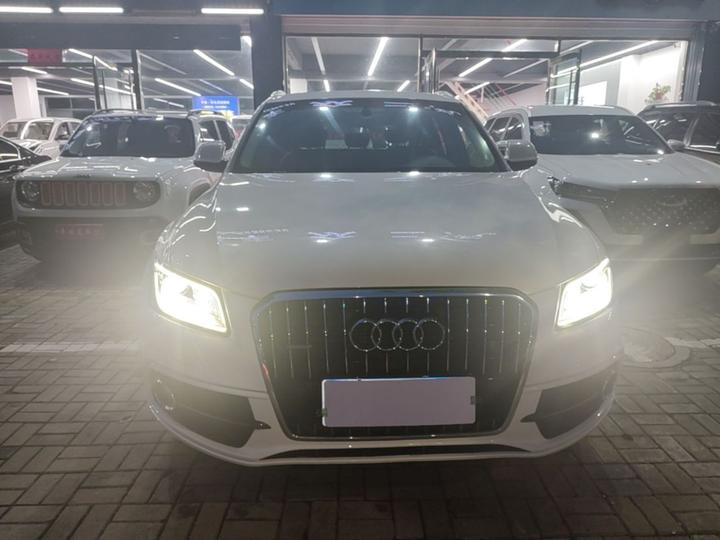 Q5 2017 Plus 40 TFSI Progressive photo 2