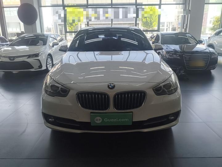 5 SeriesGT 2015 528i Leading photo 2