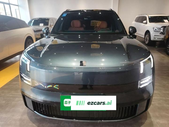 900 2025 1.5T Ultra 6-Seater photo 2