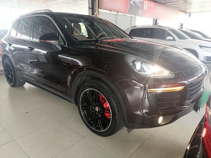 2016 Cayenne 3.0T photo 3