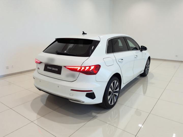 A3 2022 Sportback 35 TFSI Progressive photo 4