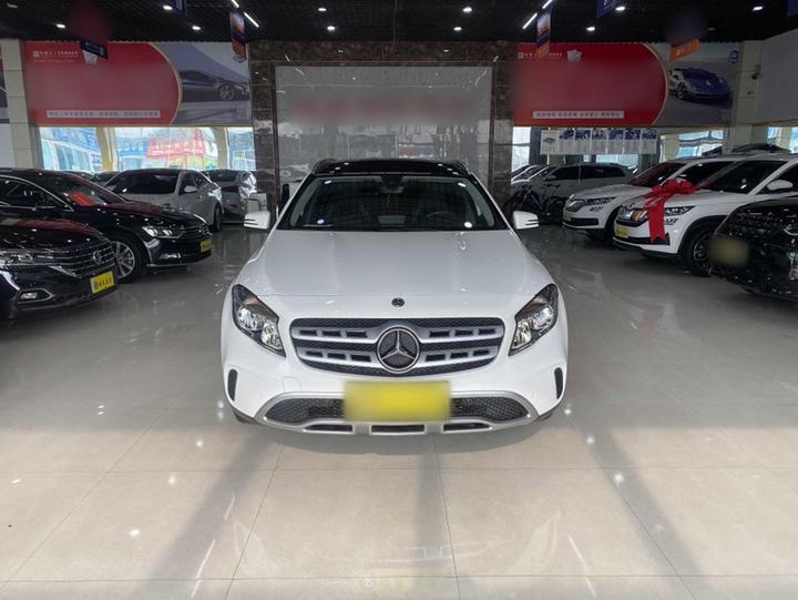 GLA 2019 GLA 200 Dynamic photo 2