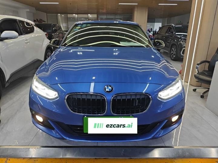 1 Series 2017 118i Sport photo 2