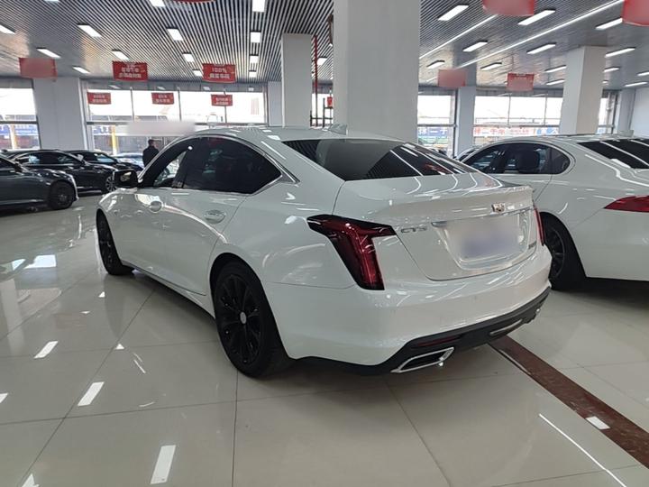 CT5 2022 28T Luxury Standard photo 4
