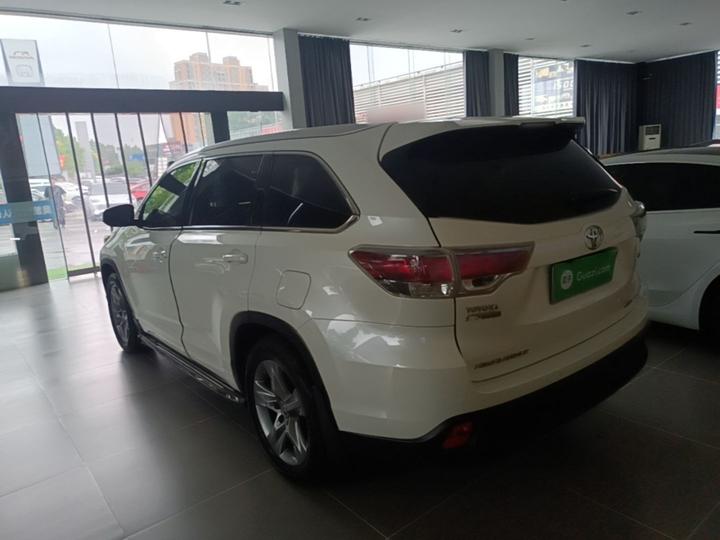 Highlander 2015 2.0T AWD Luxury 7-Seater photo 4