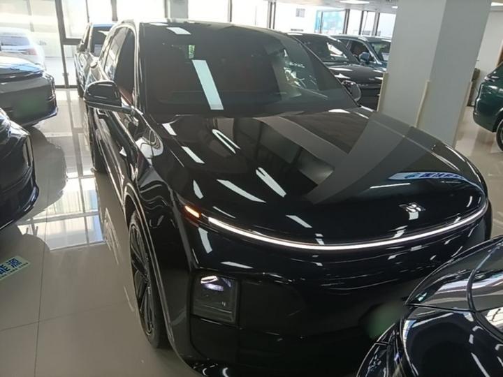 Li Auto L6 2024 Pro photo 2