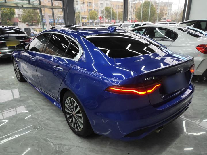 XEL 2020 2.0T 200PS R-DYNAMIC Sport photo 4