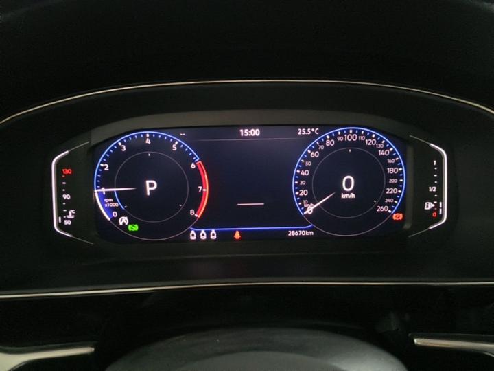 Passat 2023 330TSI Luxury photo 7