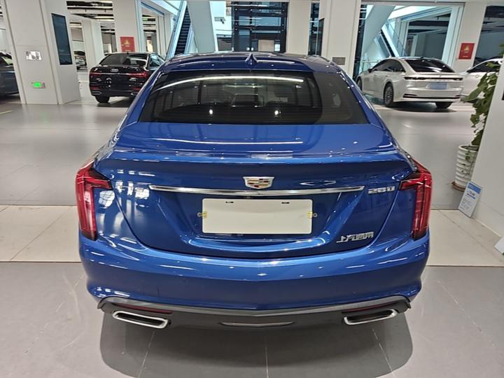 CT5 2022 28T Luxury photo 5