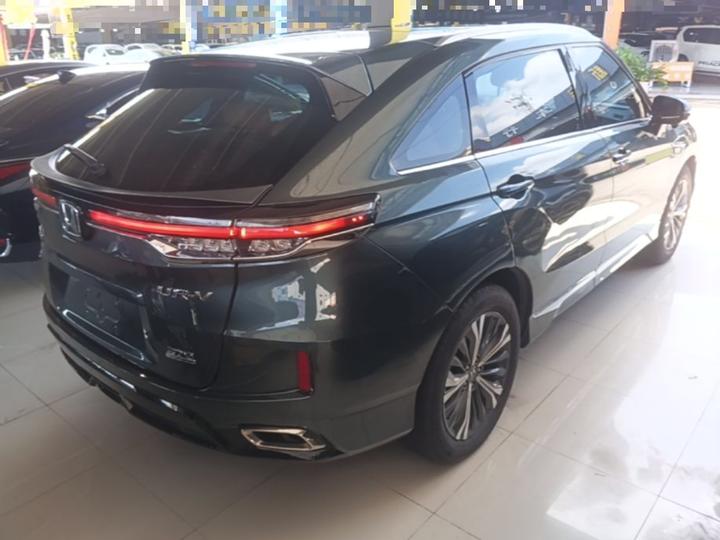 UR-V 2020 370TURBO RWD photo 4