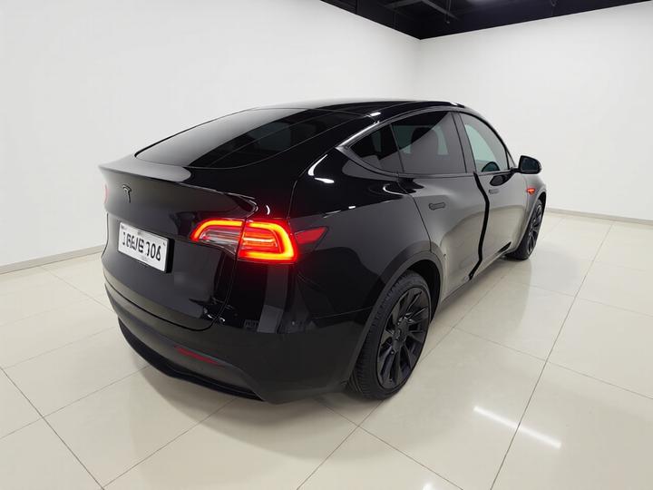 Model Y 2022 Long Range AWD photo 6
