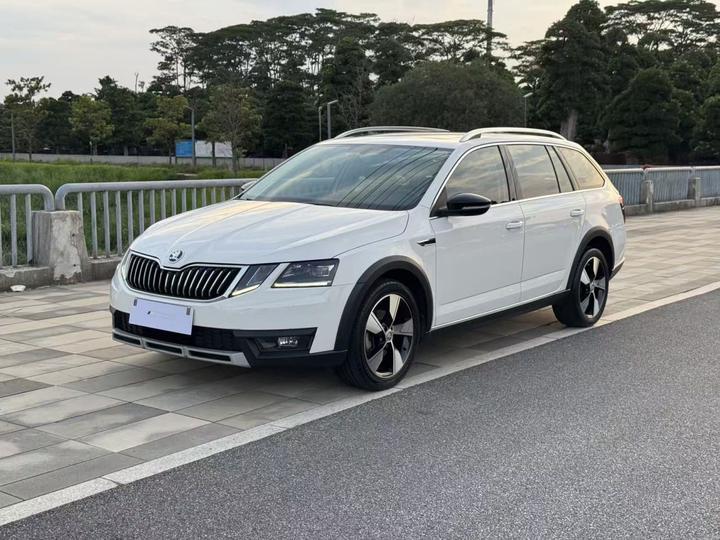 Octavia 2019 Wagon TSI280 DSG Luxury China VI